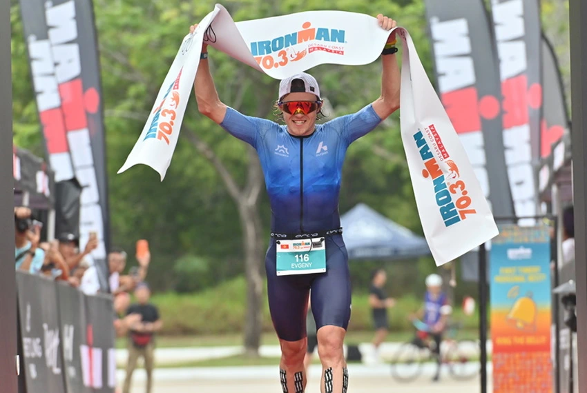 Малайзиядагы триумф Кыргызстандын триатлончулары IRONMAN 70.3 жарышында эки алтын жана коло утту 2